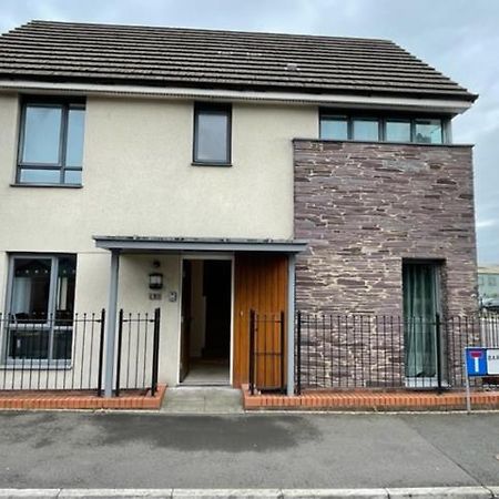 Holiday Home In Cardiff. Sleeps 6 Buitenkant foto
