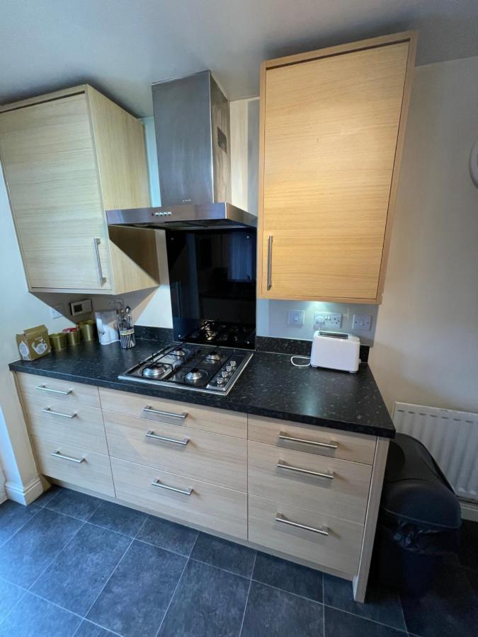 Holiday Home In Cardiff. Sleeps 6 Buitenkant foto