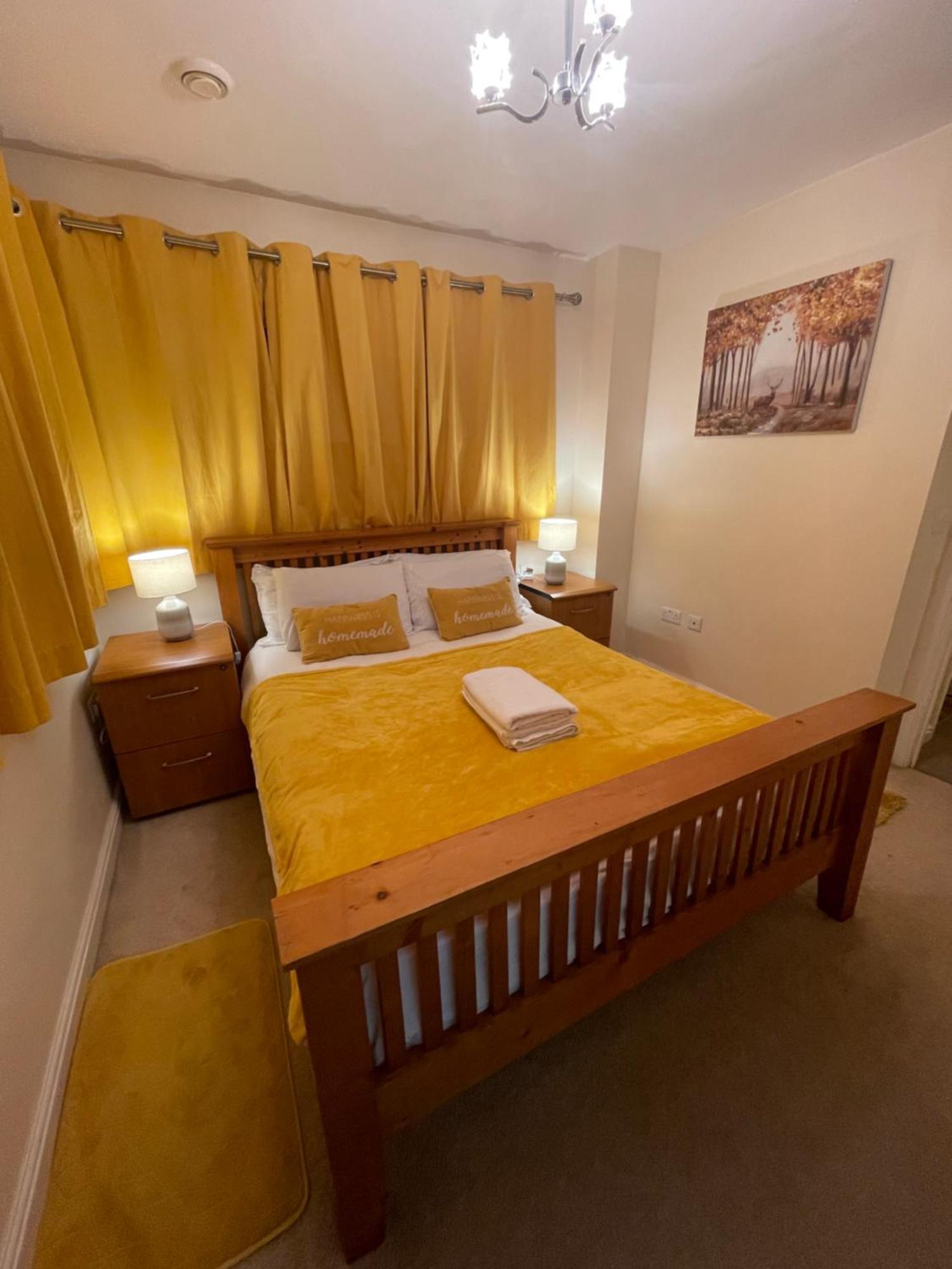 Holiday Home In Cardiff. Sleeps 6 Buitenkant foto